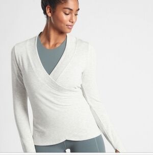 Athleta Poise Wrap Sweatshirt Size L